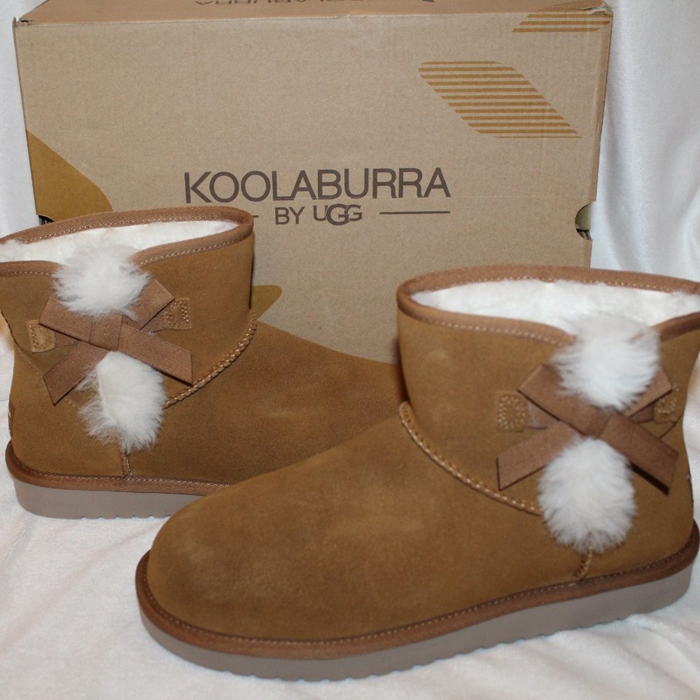 NIB UGG KOOLABURRA WOMEN'S MINI SUEDE FUL‎ LINED BOW BOOTS CHESTNUT